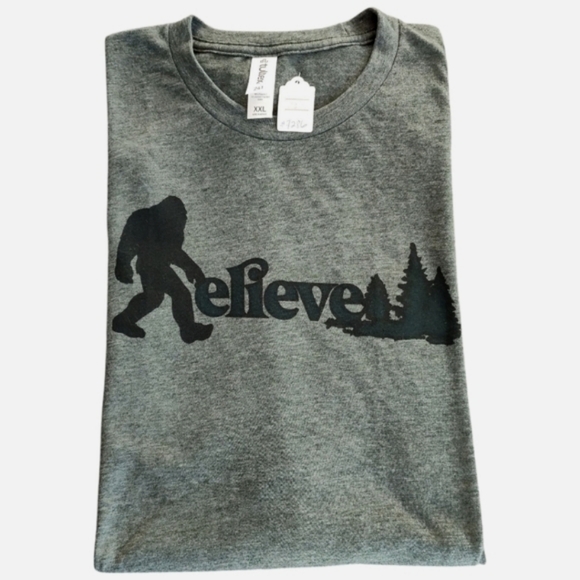 Tultex- Michigan Big Foot "Believe" T-Shirt Size XXL Unisex - Picture 2 of 3